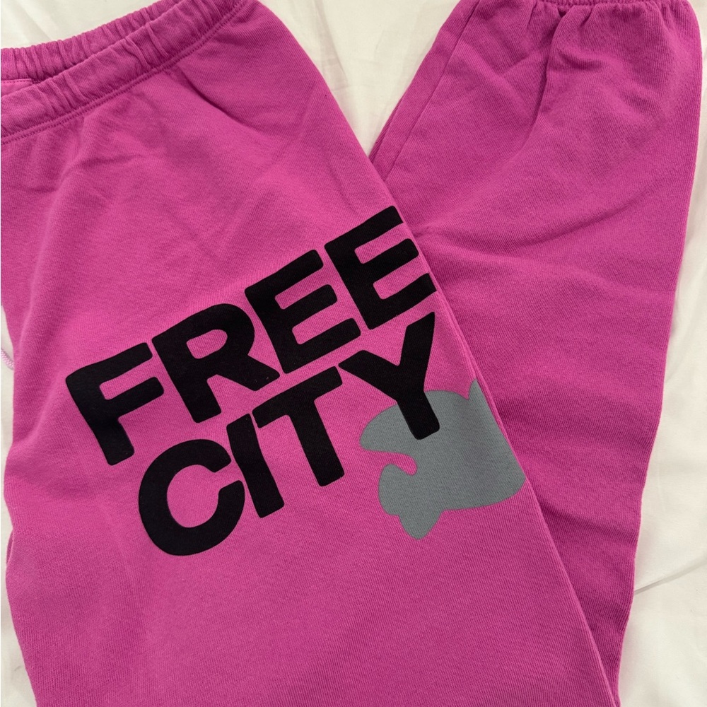 Free city sweatpants pink